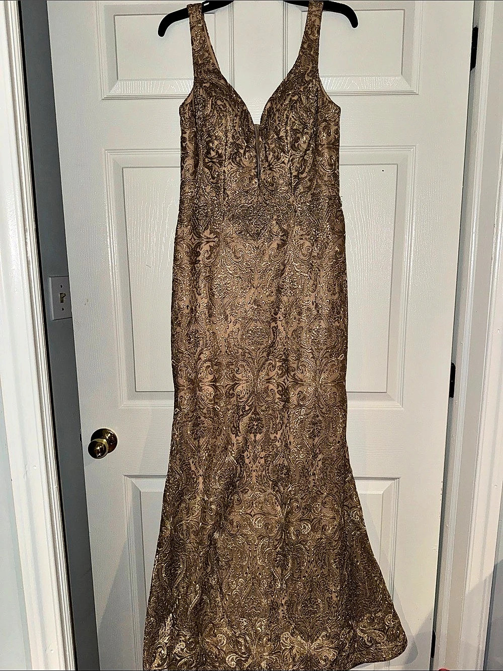 Dave & Johnny Floral Maxi Dress Gold Size 7/8 Like New